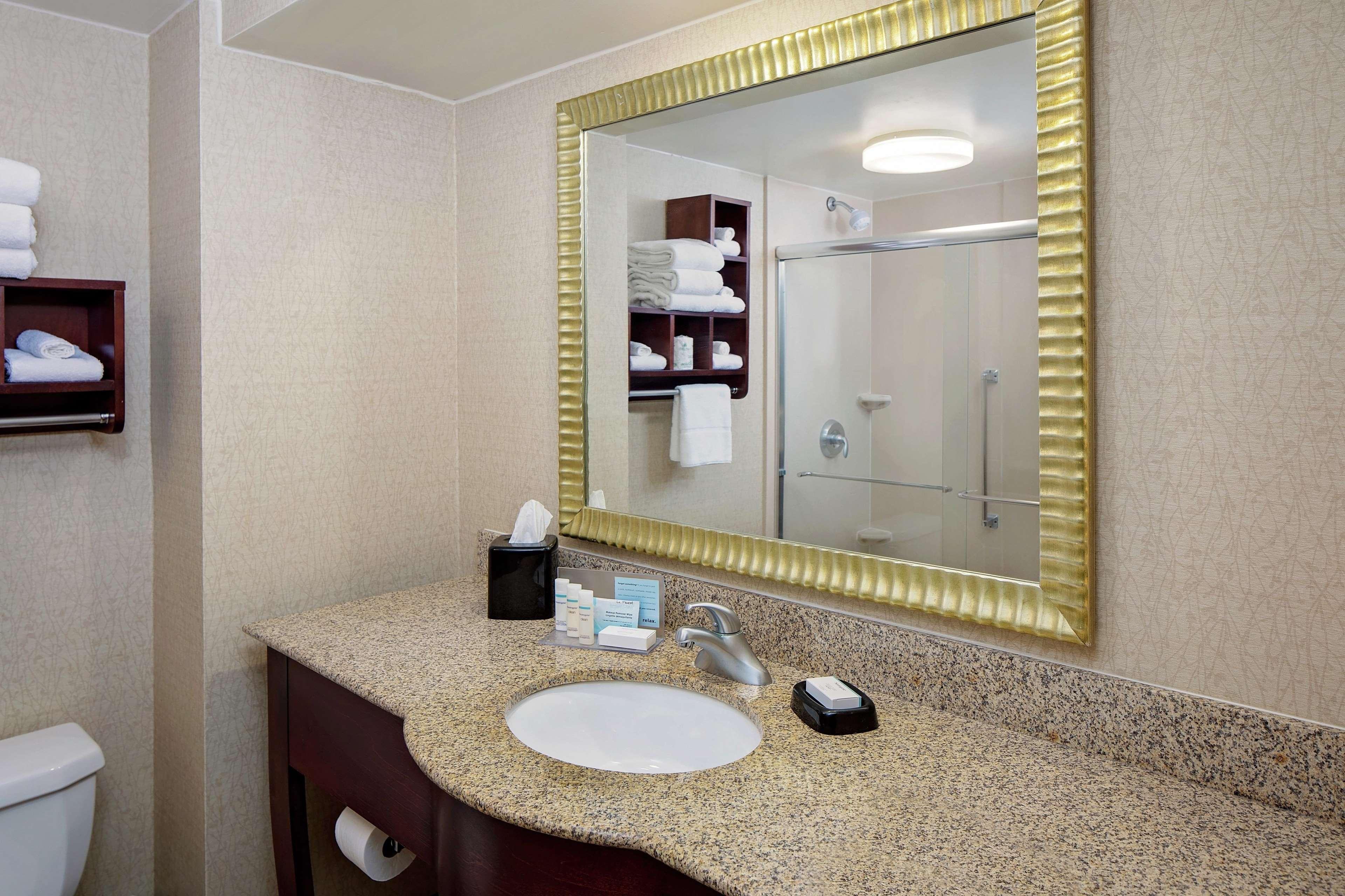 Hampton Inn Philadelphia/Willow Grove Bagian luar foto