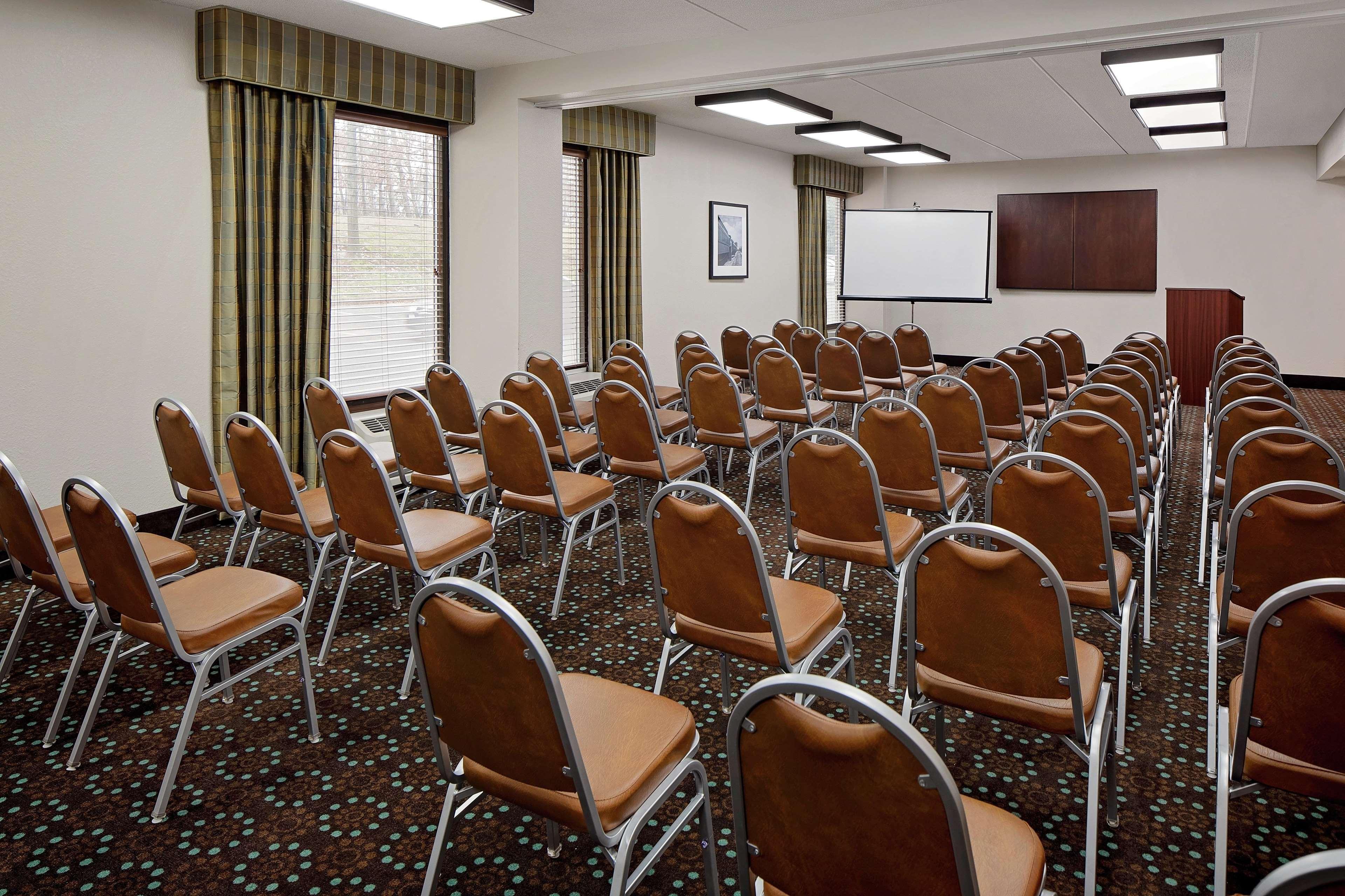 Hampton Inn Philadelphia/Willow Grove Bagian luar foto