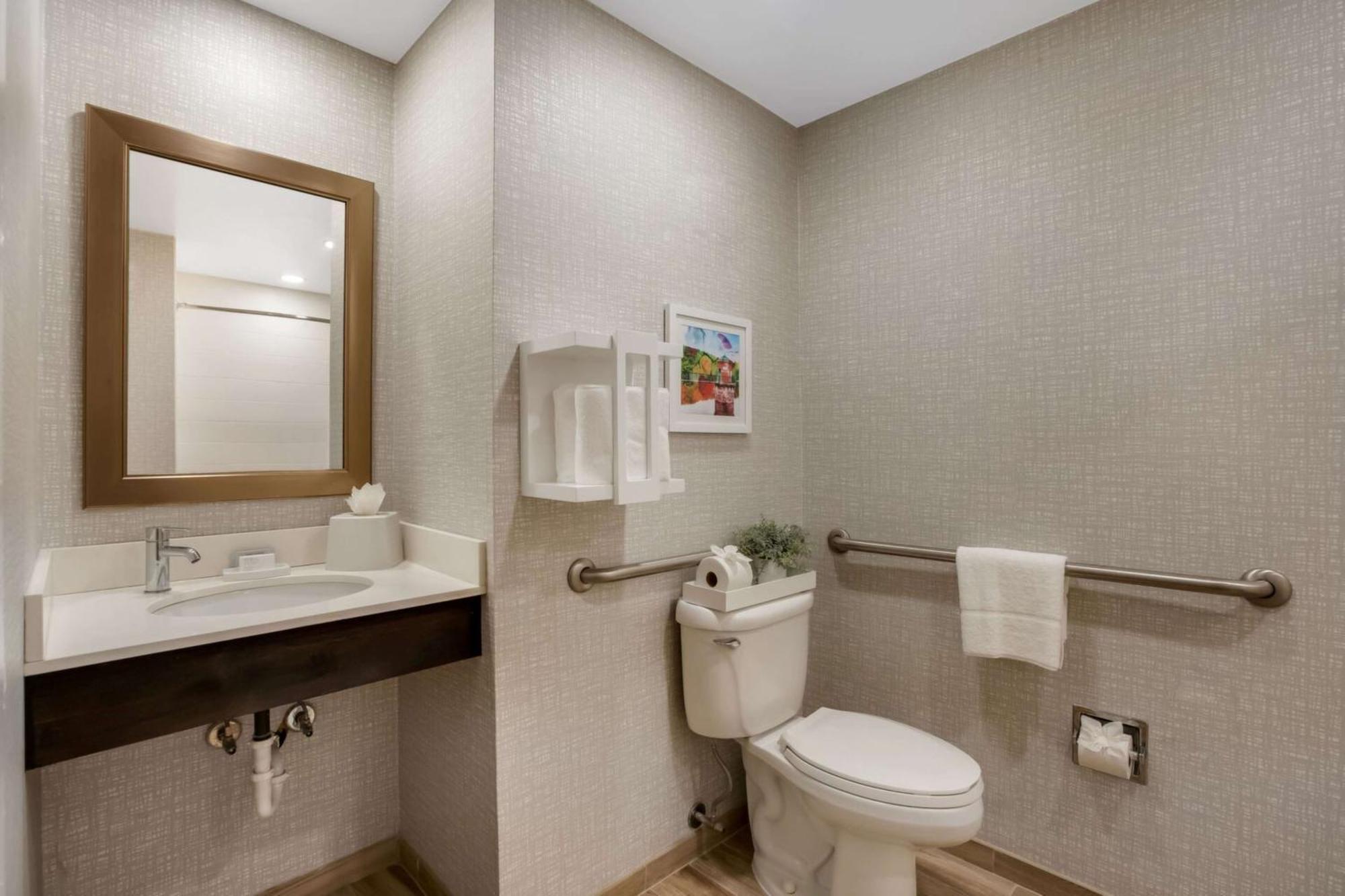 Hampton Inn Philadelphia/Willow Grove Bagian luar foto