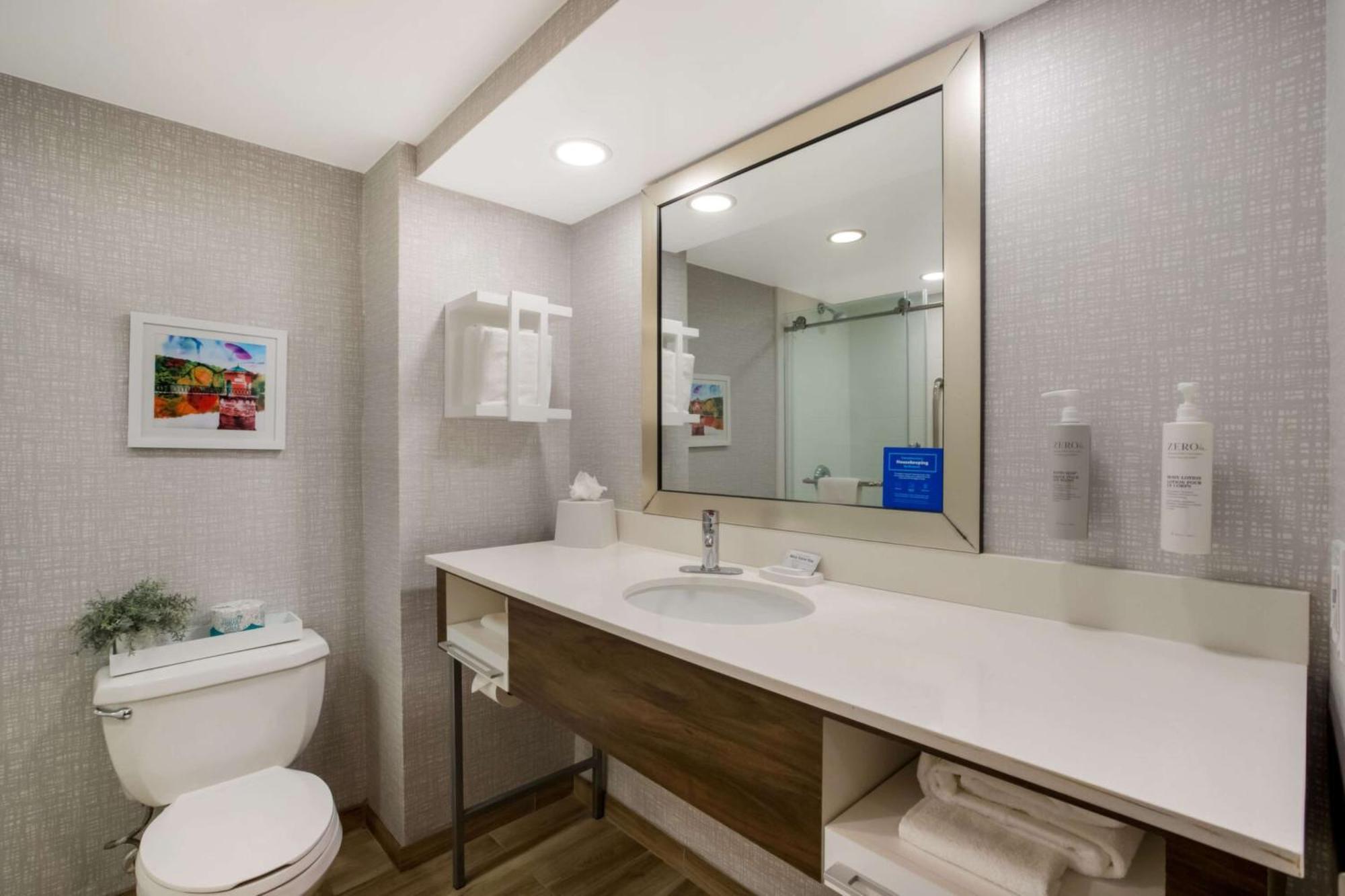 Hampton Inn Philadelphia/Willow Grove Bagian luar foto