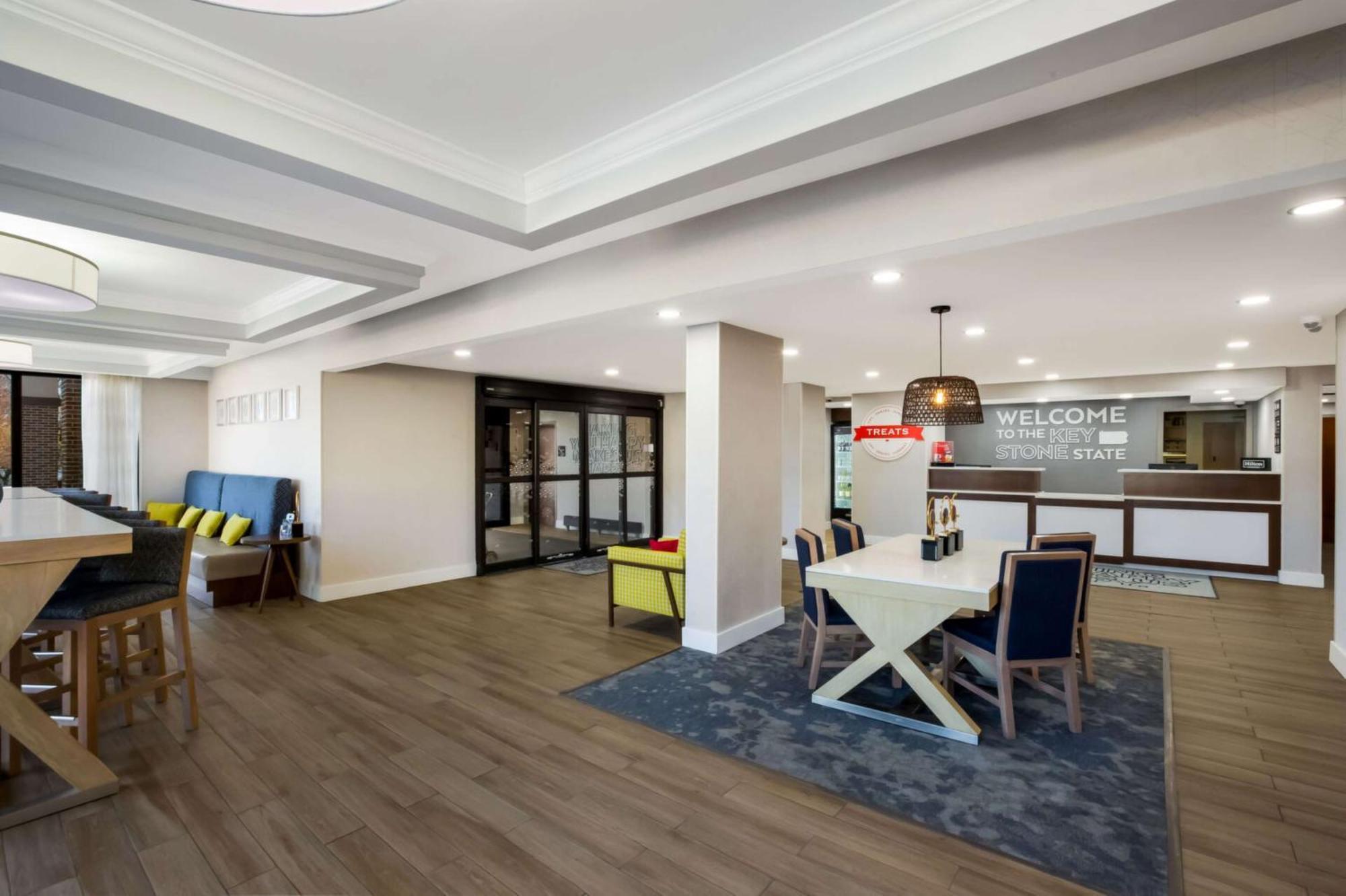 Hampton Inn Philadelphia/Willow Grove Bagian luar foto